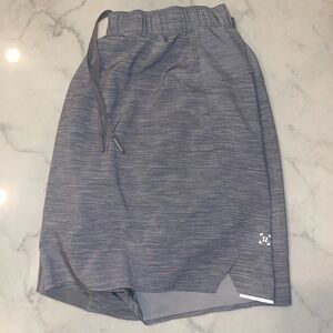 Men Lululemon Large Surge lined Running Short 5in inseam grey